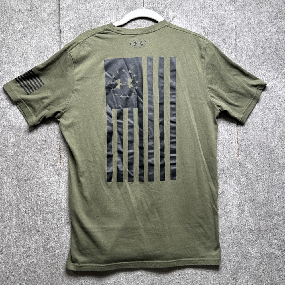 under armour Freedom T Shirt‎ Mens M Olive Green Flag Loose Heat Gear Military